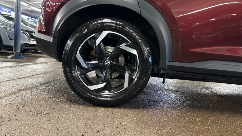 Nissan Juke 1.0 DiG-T 114 N-Connecta 5dr Petrol Hatchback